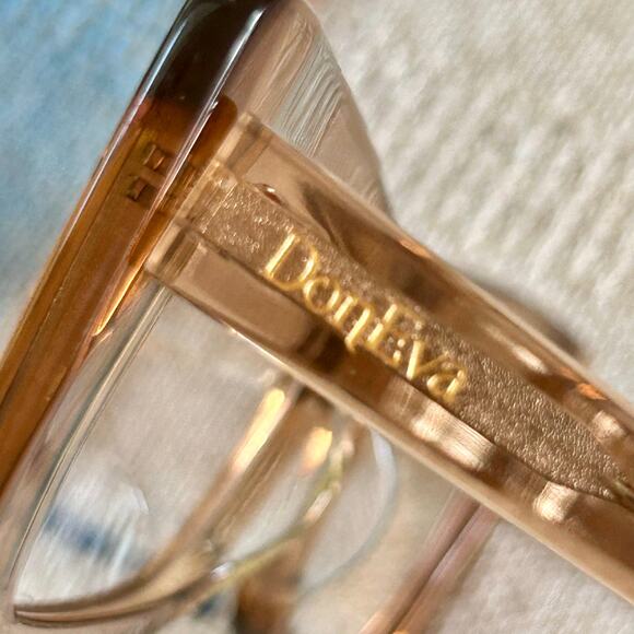 DonEva Eyeglass Frames – VFP0236-01 Cat Eye Style in Transparent Amber with Case - Picture 7 of 12